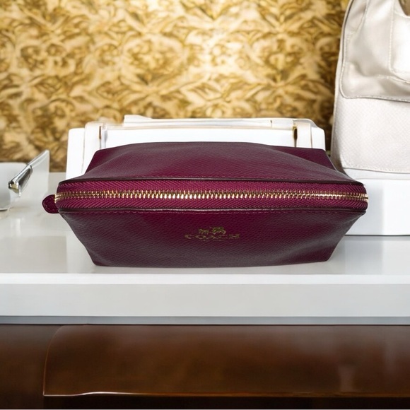 Coach Pebbled Leather Zip Around Cosmetic Pouch in Pink Orchard EUC - Picture 10 of 11